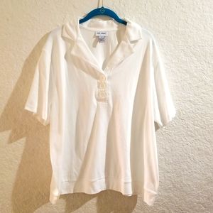 Vicki Wayne White V-Neck Short Sleeved Polo with banded botton and big buttons